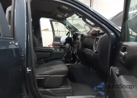 2019 Chevrolet Silverado 1500 Rst z USA, uszkodzony, nr VIN 1GCRYEED1KZ269728